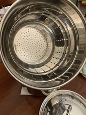 Pentola nuova con - nuova, scolapasta