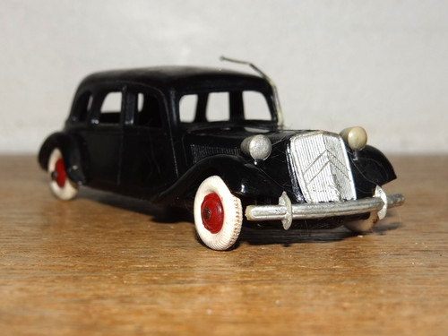 Belle voiture traction - belle,