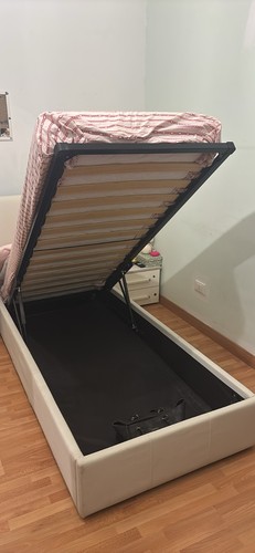 Letto contenitore una - una, piazza
