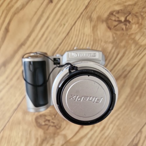 Fujifilm finepix 4900 zoom - 4900,