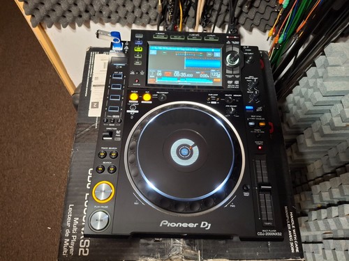 Pioneer cdj 2000nxs2 - pioneer, cdj-2000nxs2