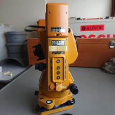 Topcon GTS-3 Stazione di