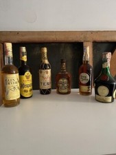 17 vecchie bottiglie di