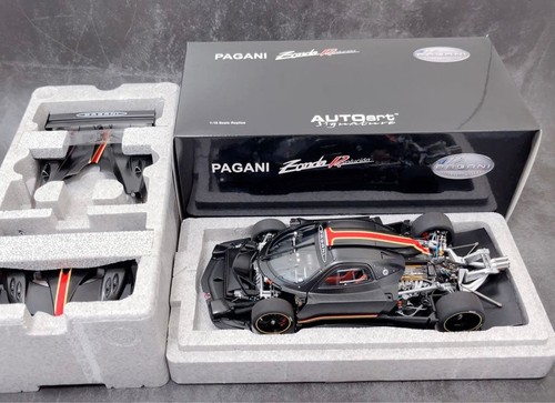 Autoart pagani zonda - 1/18,
