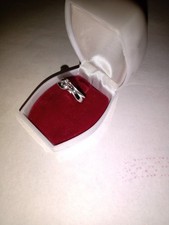 solitario contrarie'  oro bianco  18kt damiani con diamante