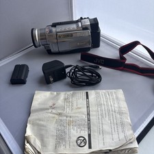 JVC Digital Video Camera 700x