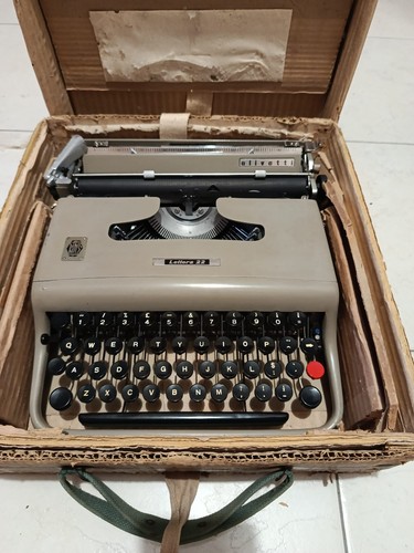 Macchina scrivere olivetti - scrivere,