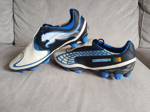 Eto match worn boots inter - eto'o,