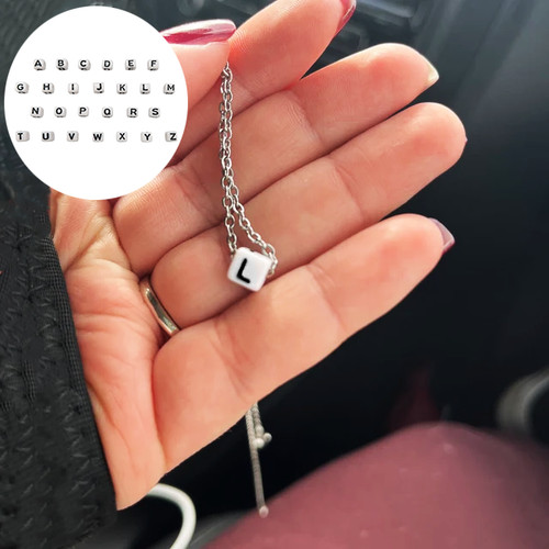 Collana iniziale con - , catena