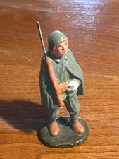 Confalonieri-Soldatino in pasta anni’30-Fante con mantella grigioverde