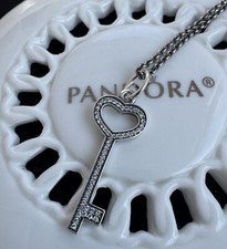 Autentica collana portachiavi