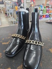 Jeffrey Campbell donna Emrys