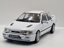 Modellino auto Ford Sierra Cosworth 4x4 1992 bianco 1:18 MCG