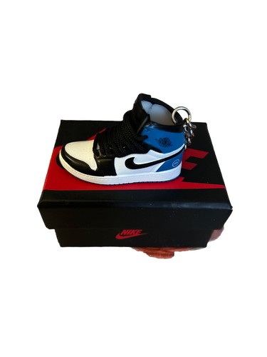 Mini sneakers portachiavi - 3d,