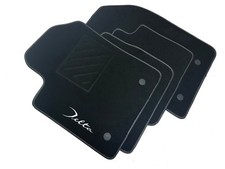 Tappetini compatibili per Lancia Delta dal 2008 al 2014 - 1 ricamo