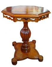 Tavolino da gioco degli