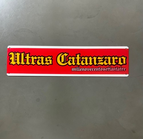 Targa metallo ultras - in,