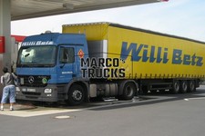 Truck photo Mercedes-Benz Actros 1844 Tarpaulin trailer Spain blue Willi #b2ka