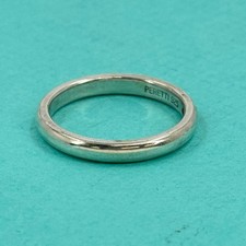 Anello a fascia impilabile