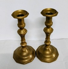 Coppia di candelabri antichi in Ottone della fine dell' 800. Altezza 19 cm.