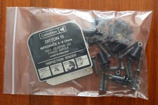 Celestion Ditton 15 ricambi altoparlanti, quote e finali, viti ed etichetta (vedi foto)