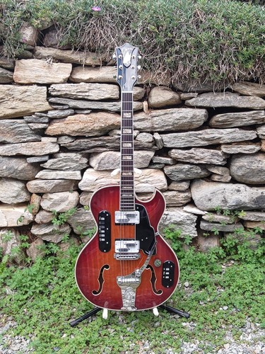 Vendo chitarra usata marca - vendo,