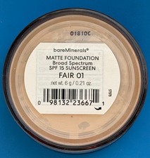 bareMinerals fondotinta opaco