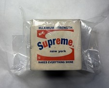 Supreme New York Brillo Stress