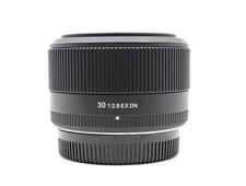 Sigma 30 mm f2.8 EX DN