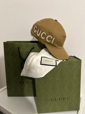 Cappello Gucci Loved Logo