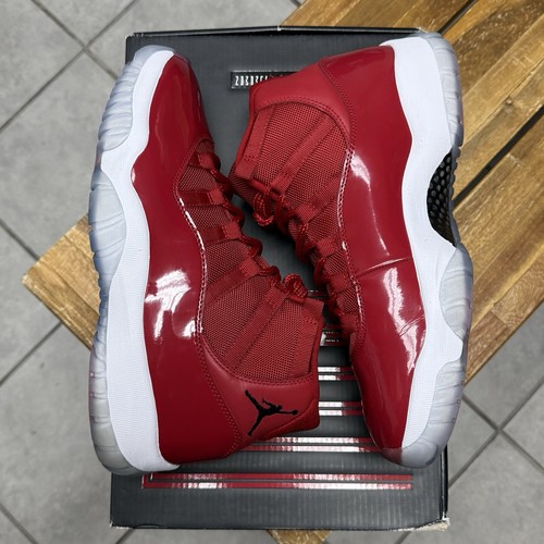 Taglia jordan 11 - 9,5, retro