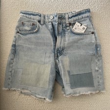 Bermuda nuovi con etichette