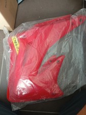 CARENE FIANCHETTI RADIATORE