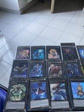 LOTTO 20 CARTE NUMERO in italiano YUGIOH rarità MISTE + Deck Burattino Arnese Nm
