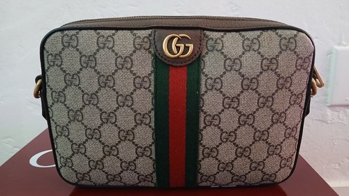 Gucci crossbody and - gg,