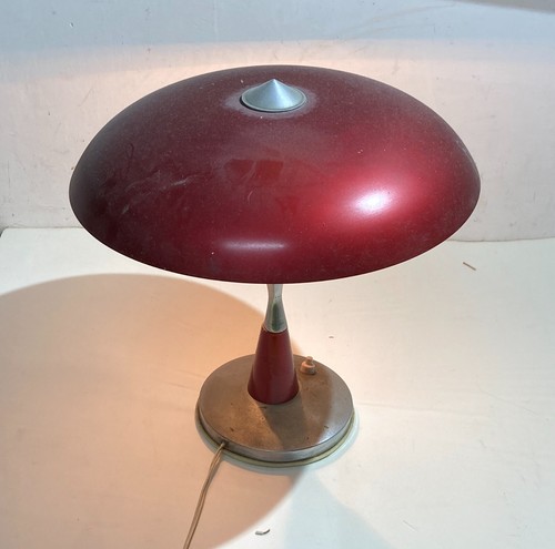 MODERNISM-DESIGN-DESK