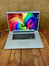 Vintage apple macbook pro 17