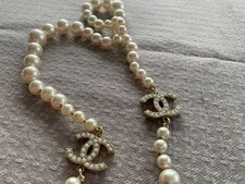 collana di perle chanel con