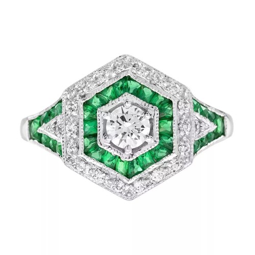 Anello esagonale con diamanti