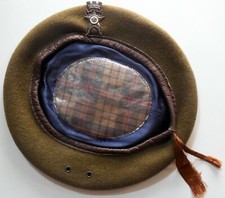 VINTAGE BASQUE HAT FRIEZE