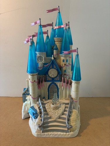 Castello cenerentola - di,