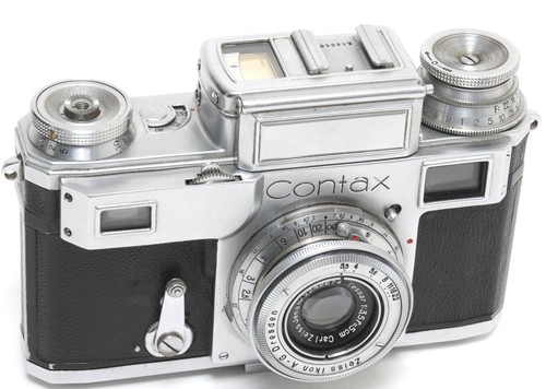 Macchina fotografica - , a
