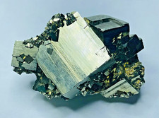 Pirite cubica,  cristalli