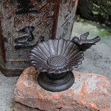 Vasca per uccelli in ghisa