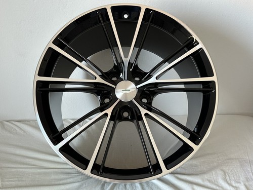 Cerchio aston martin - aston, vanquish