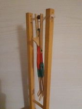 Pinocchio burattino acrobata