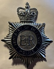 Piastra per elmetto della polizia Inglese.mod. obsoleto. Ministero Della Difesa