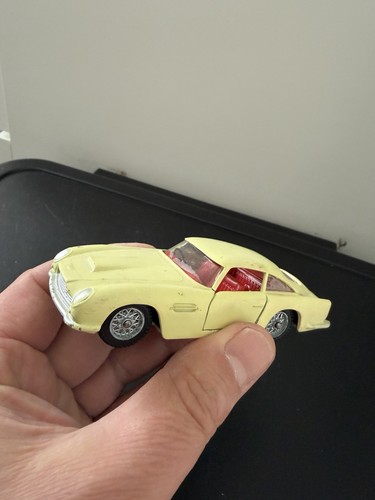 Solido serie 100 aston - 1/43,