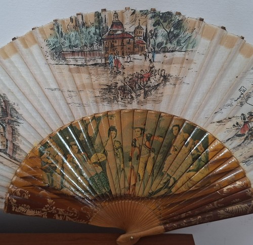 Ventaglio vintage pieghevole
