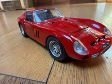 Ferrari 250 GTO 1962 - colore rosso ferrari -  1:18 Burago - bellissima.-